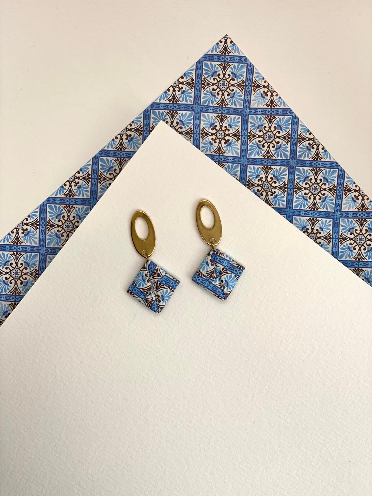 OVAL | Brincos de Origami em Aço Inoxidável papel Azulejo Português feitos à mão (etsy image id: 7933648528)